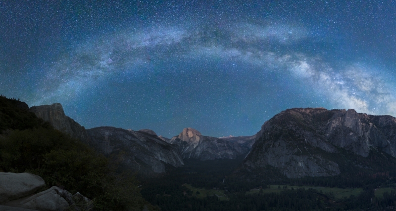 milky-way-over-half-dome_kirk-keeler