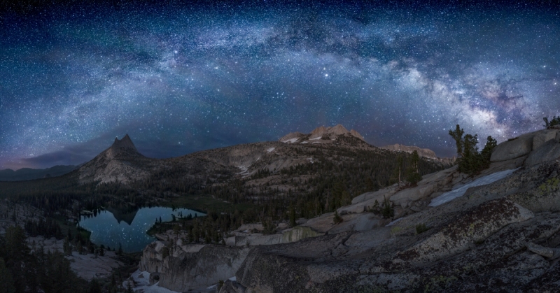 milky-way-over-the-cathedral-range_kirk-keeler